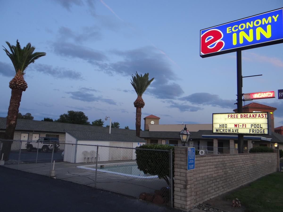 Economy Inn Corning Exteriör bild